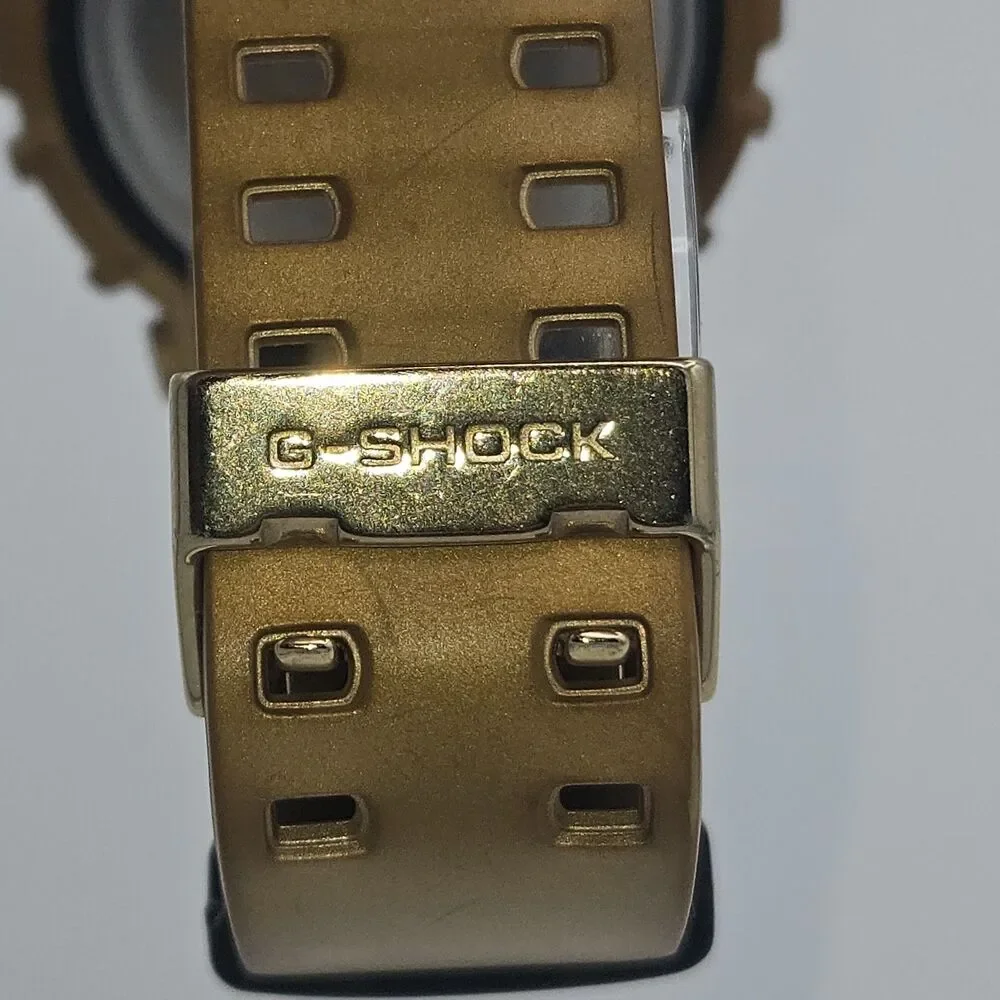 Casio G-Shock GA-110GD-9B Gold Black Mens Analog Digital Watch 5146 Tested